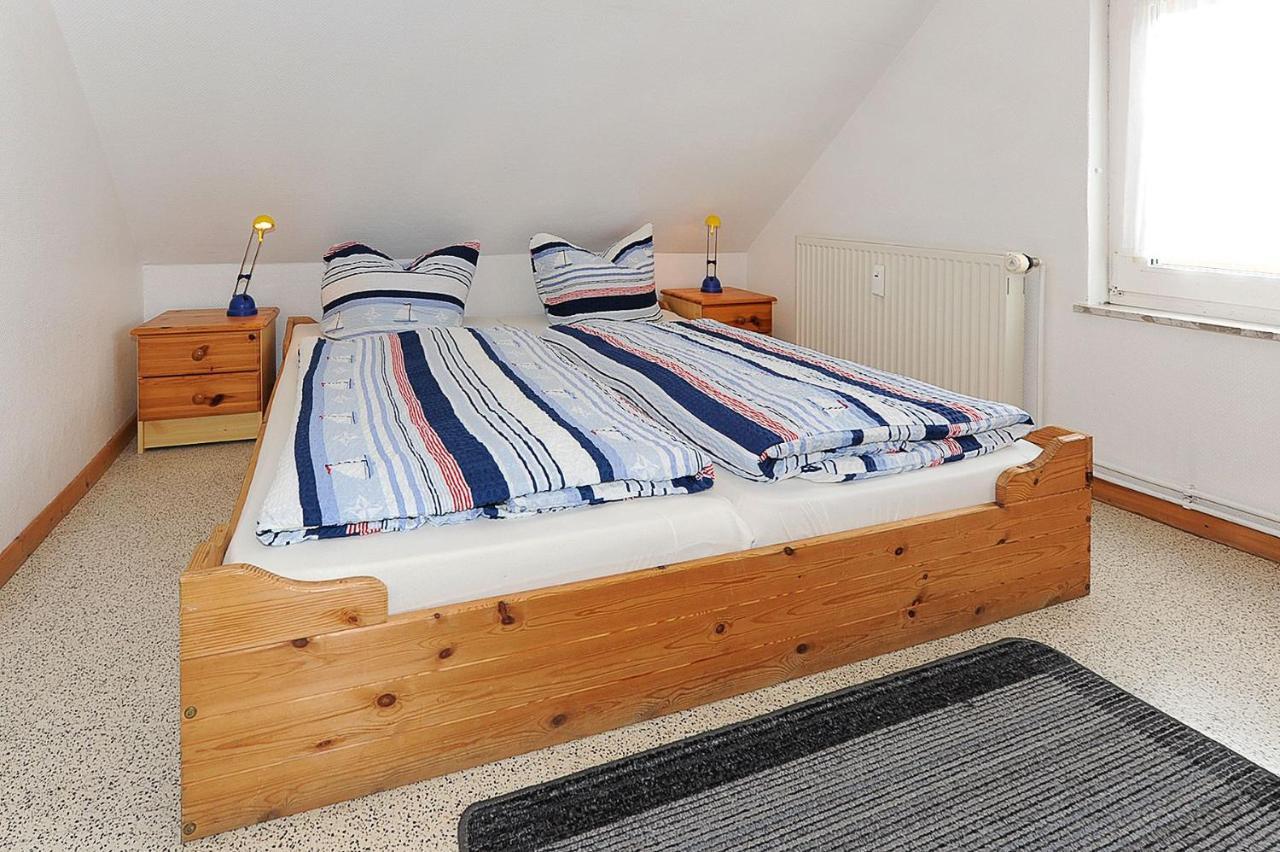Ferienwohnung Hafeneck Neuharlingersiel Exterior foto